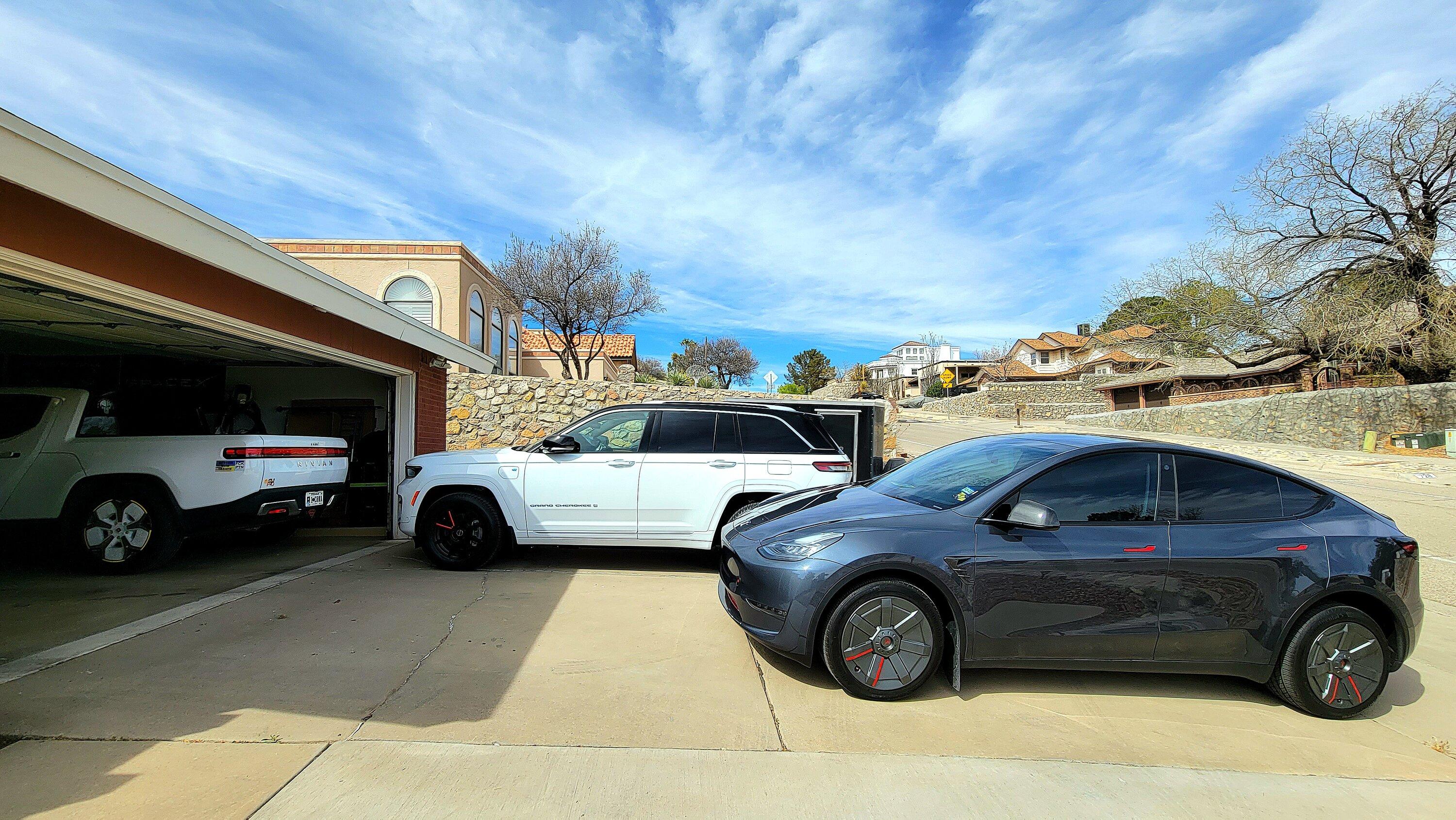 Tesla Cybertruck Can I pickup my Cybertruck at Giga Texas (factory delivery)? 20230327_151531
