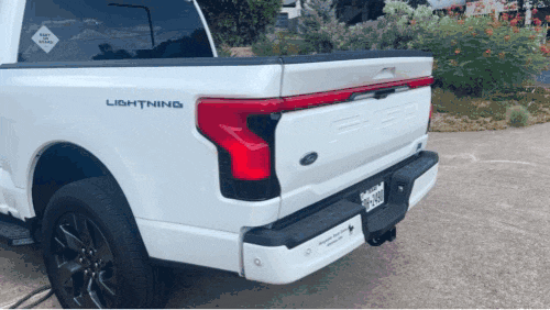 Tesla Cybertruck Video: Cybertruck followed on streets for 1:40+  (July 20) 9494484B-C6F9-4BE6-A290-3E9C71377819