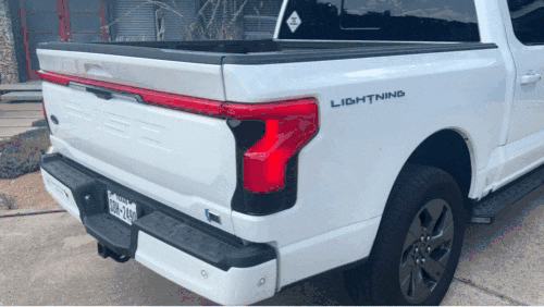 Tesla Cybertruck Video: Cybertruck followed on streets for 1:40+  (July 20) B72EA232-00E0-40D0-9911-EE33361CB32E