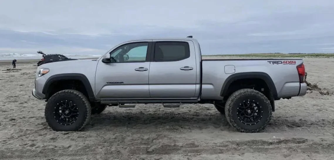 Tesla Cybertruck Cybertruck Ride Height Comparison 1690065096287