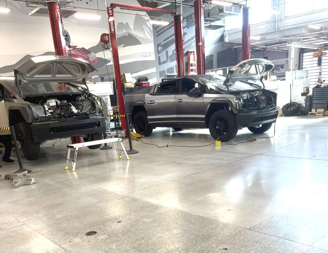 Tesla Cybertruck Cybertruck wrapped like an ICE F-150 🧐 Frunk Open Look (No Tub Installed) tesla cybertruck frunk open + wrapped as f-150