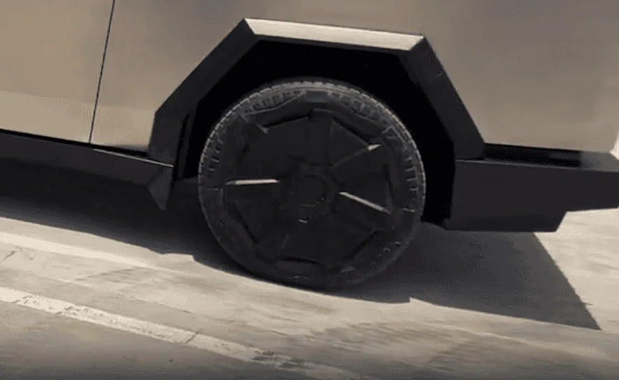 Tesla Cybertruck Release Candidate Cybertruck 4K Walkaround Video @ Giga Texas Screenshot (228)