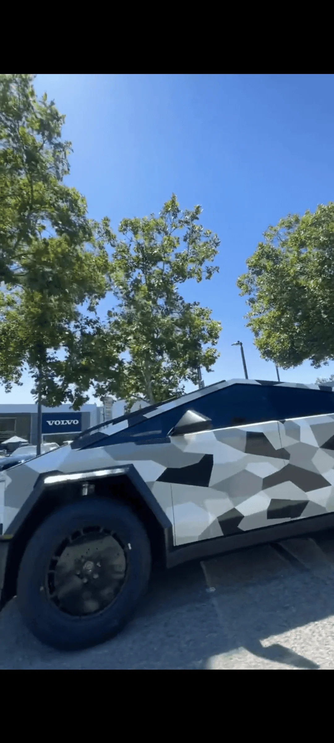 Tesla Cybertruck New wheels / aero wheel covers spotted on Cybertruck -- 7/31/23 Screenshot_20230801-113850