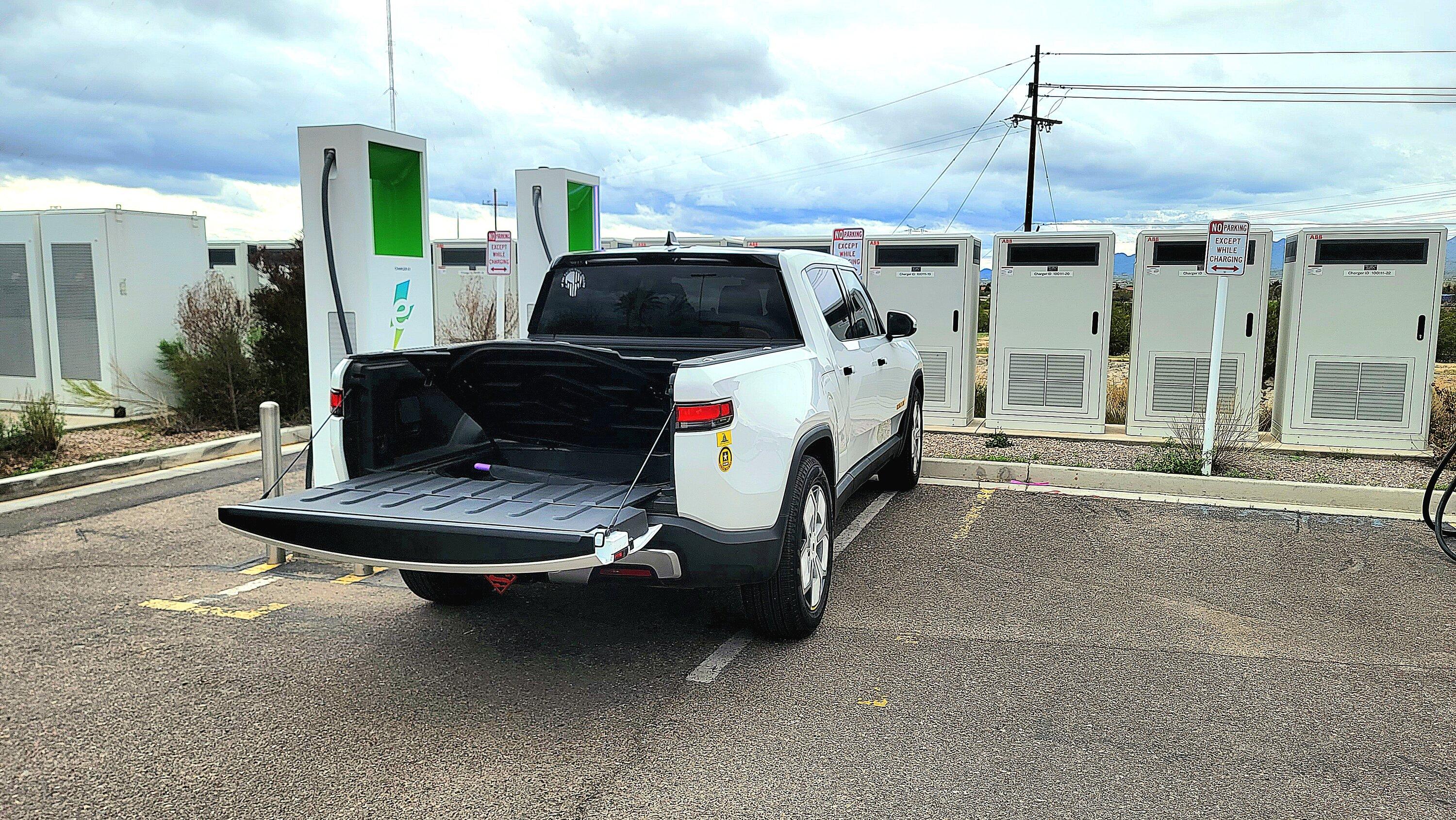 Tesla Cybertruck Spotted Cybertruck NZ Winter Testing! Frunk Open View! 20230322_084125
