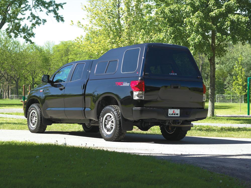 Tesla Cybertruck How do you like the frunk size 1691381697356