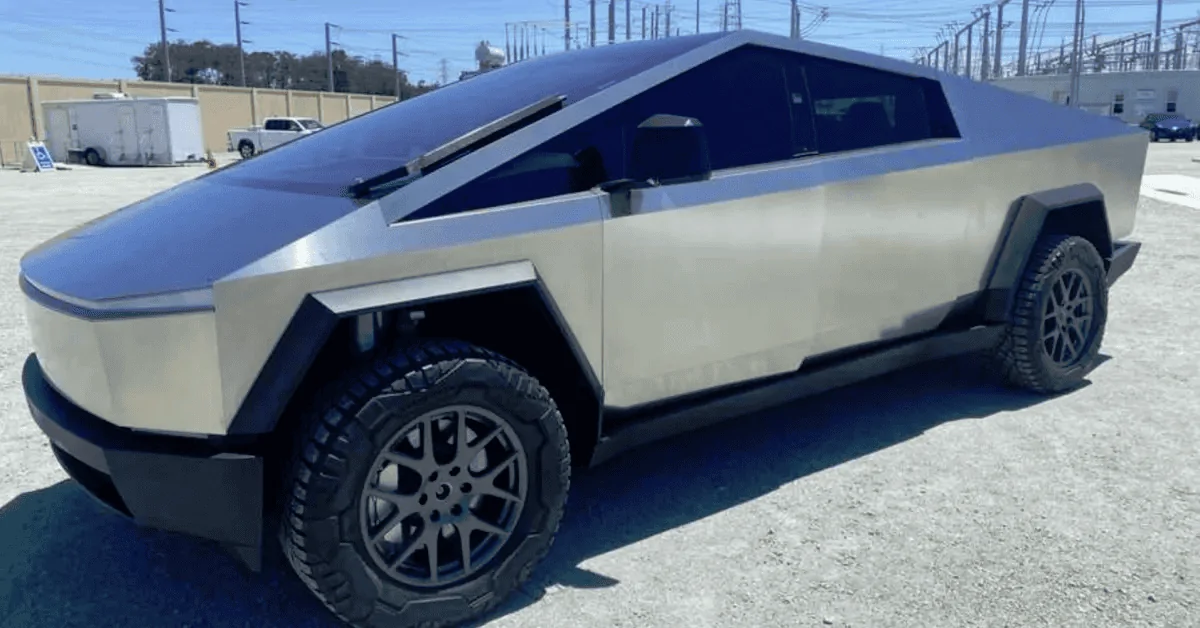 Tesla Cybertruck [Video added] Cybertruck black interior, dashboard, frunk tub (in bed) - while supercharging 1691409607442