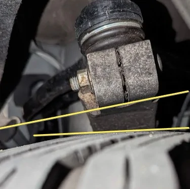 Tesla Cybertruck Cybertruck in enclosed trailer w/ folded mirrors + tire size -- video 0AUY8or