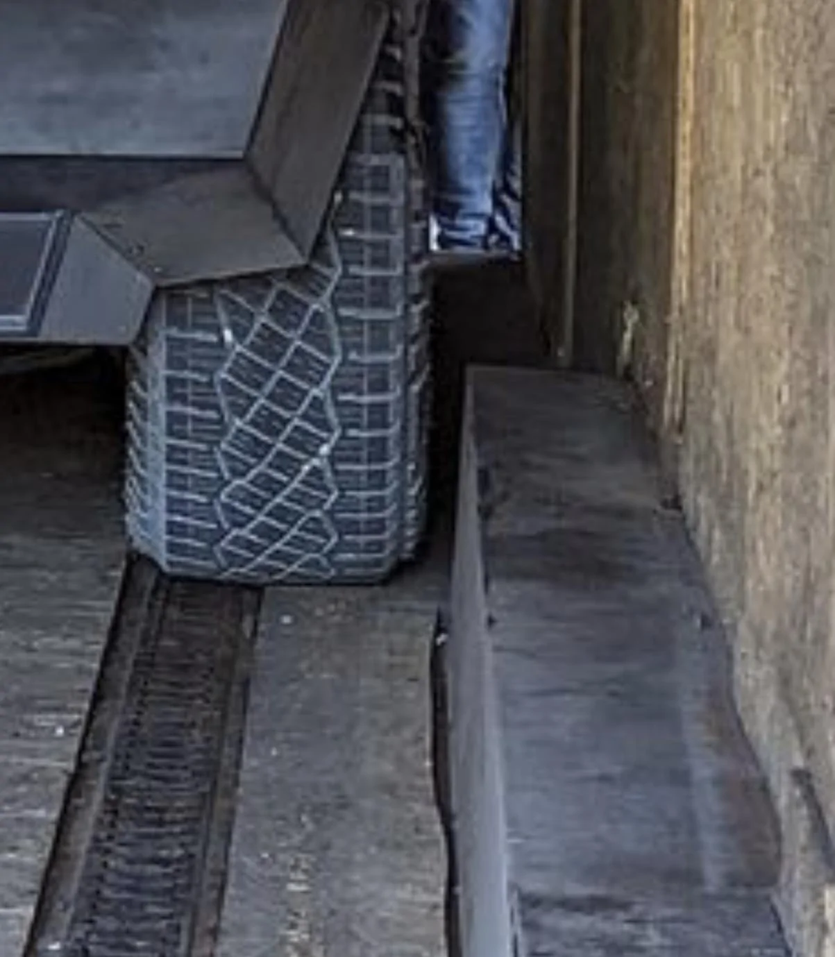 Tesla Cybertruck Closeup look at new wheels & body panels on release candidate Cybertruck EF016D4A-BFB9-4B9E-8544-3571502C7C77