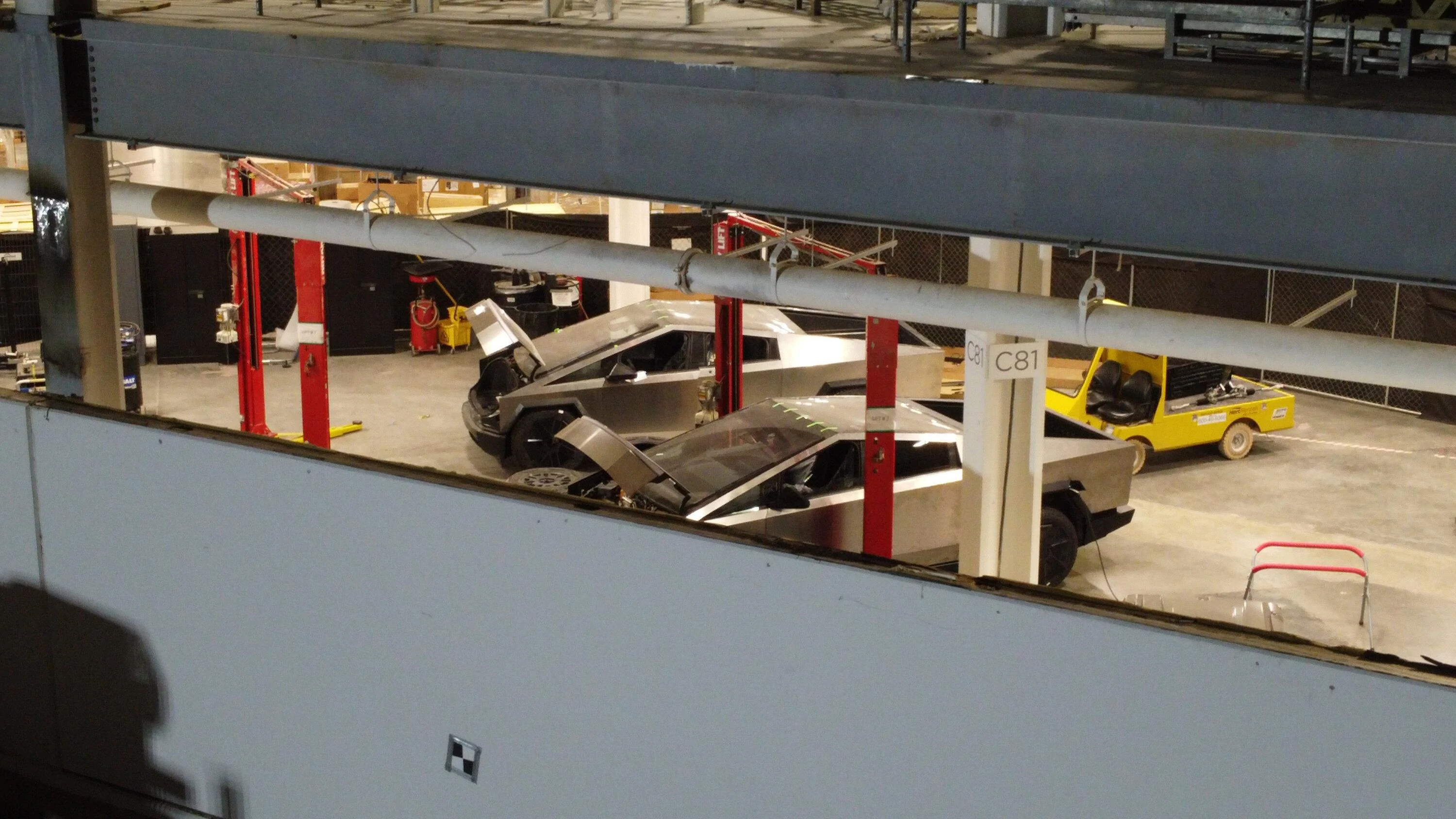 Tesla Cybertruck New Cybertruck Frunk Look + New Wheels Style! [8/13/23] F3aW07dW4AAUkw0