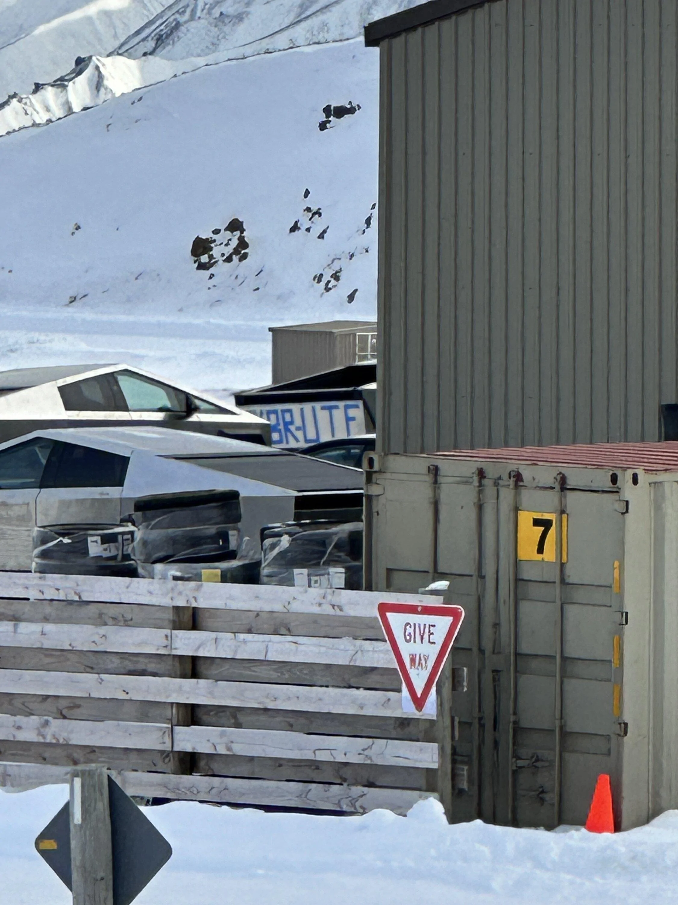 Tesla Cybertruck Cybertruck "512 CYBR-UTE" in short video clip, followed by Model S IMG_1075