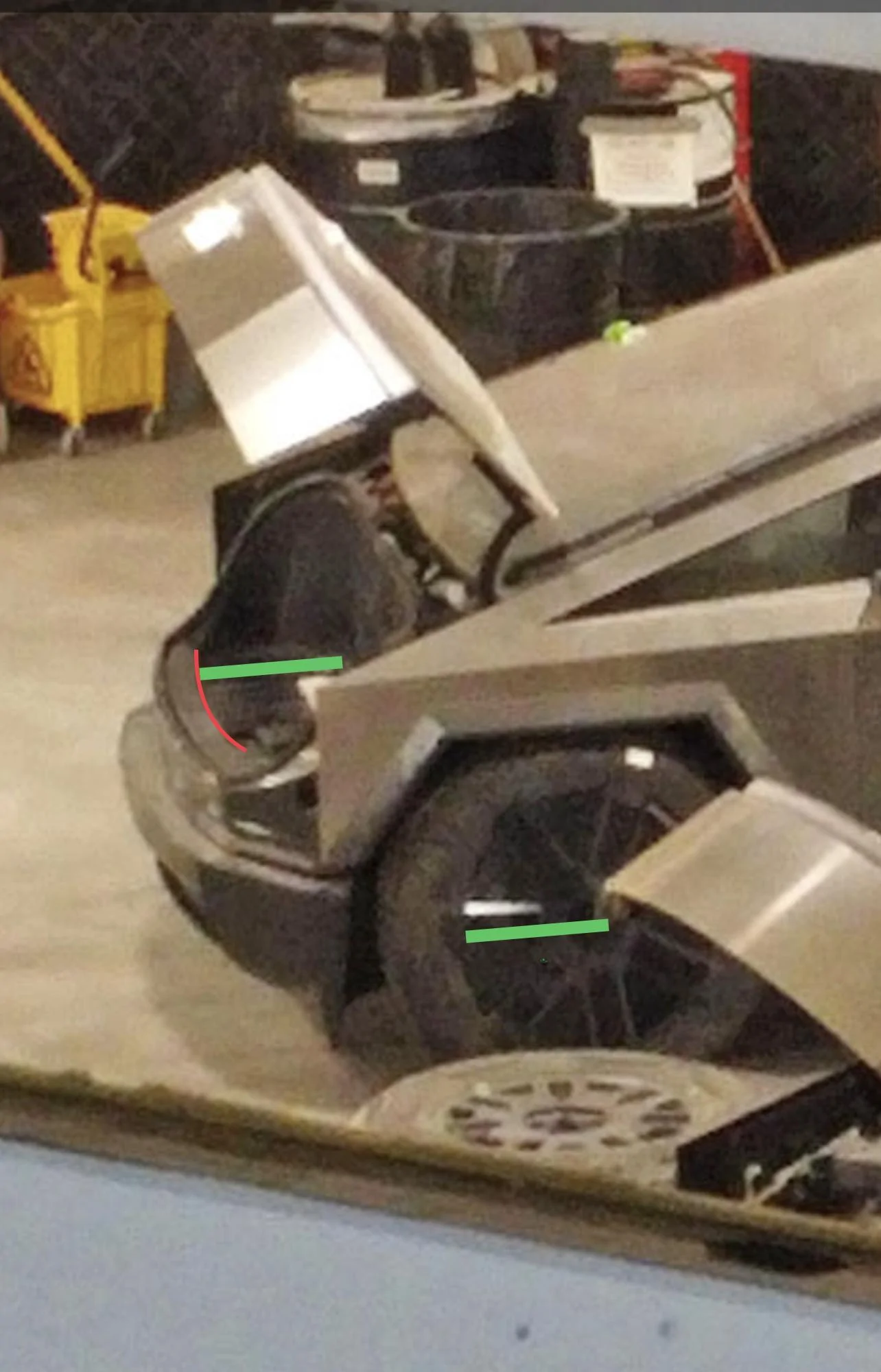 Tesla Cybertruck Cybertruck Front Casting Analysis (and Frunk Implications) - 3 vs 2 Chickens 94547094-73B5-4558-9C02-F7C573415A15