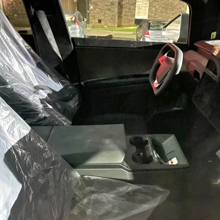 Tesla Cybertruck Crash Tested Cybertruck Parked at Arkansas Hampton Inn Overnight [Interior + Exterior Pics] Int_RC