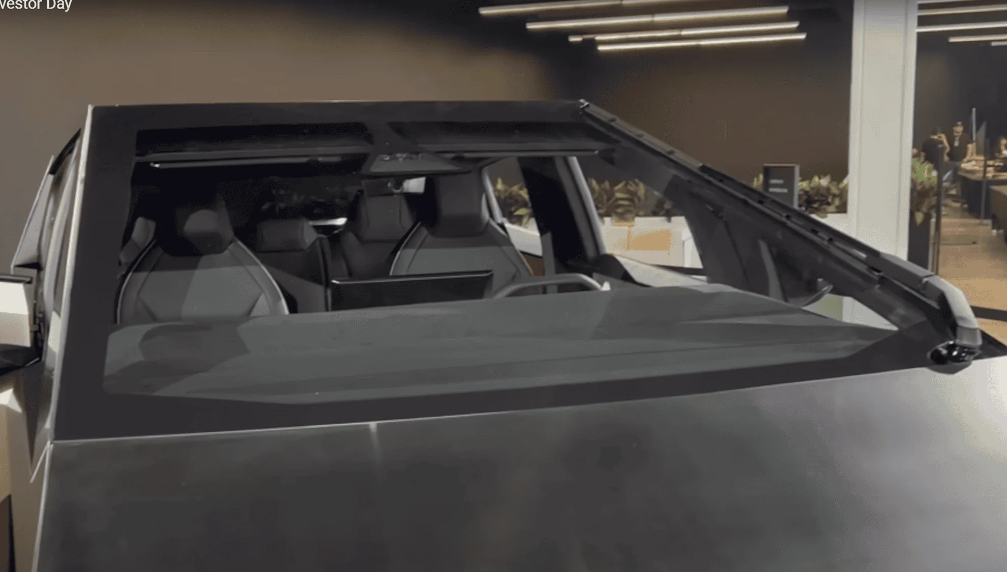 Tesla Cybertruck Video: Cybertruck driving in full daylight @ Giga Texas; good acceleration and turning radius (8/16/23) 1692281721402