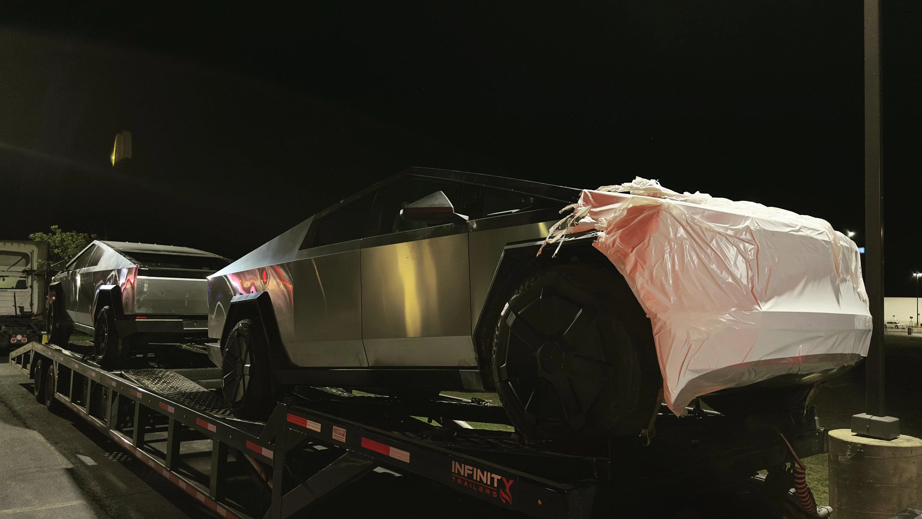 Tesla Cybertruck Crash Tested Cybertruck Parked at Arkansas Hampton Inn Overnight [Interior + Exterior Pics] 0FA5B3D8-2008-4BDB-9AD0-4C9289F05222
