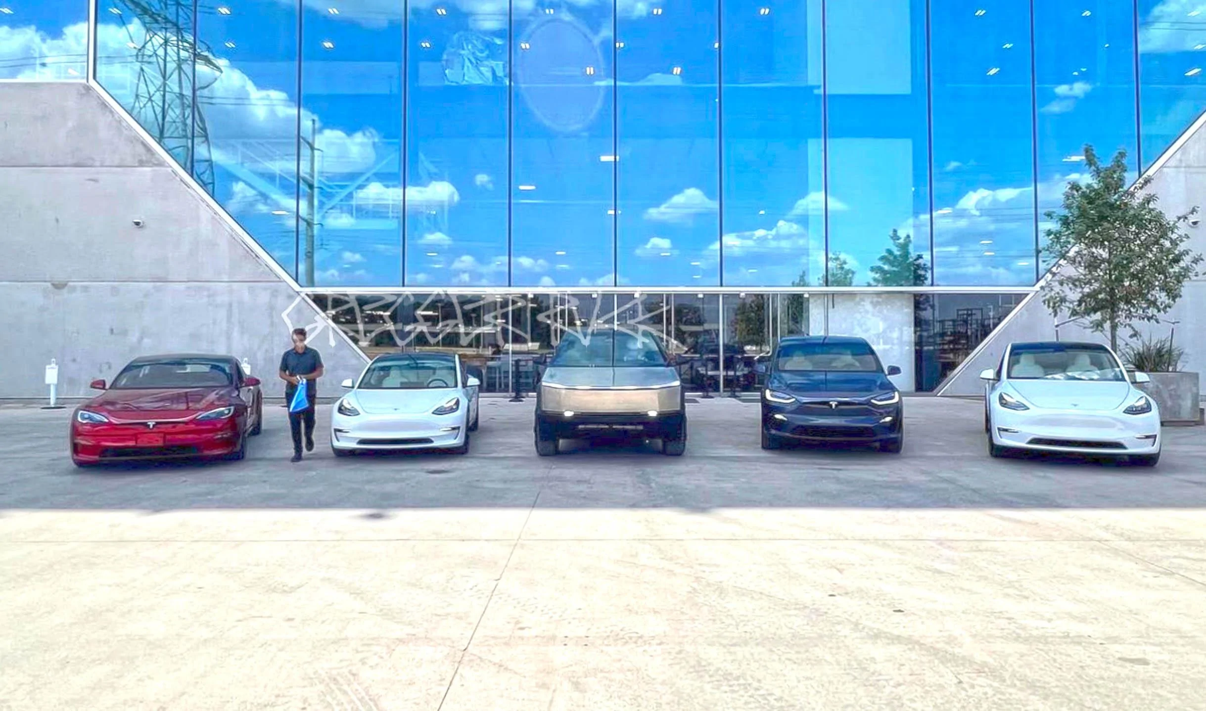 Tesla Cybertruck Cybertruck size comparison vs. Tesla Model X, Y, 3, S (lineup photo)! cybertruck vs model x mode y model 3 model s