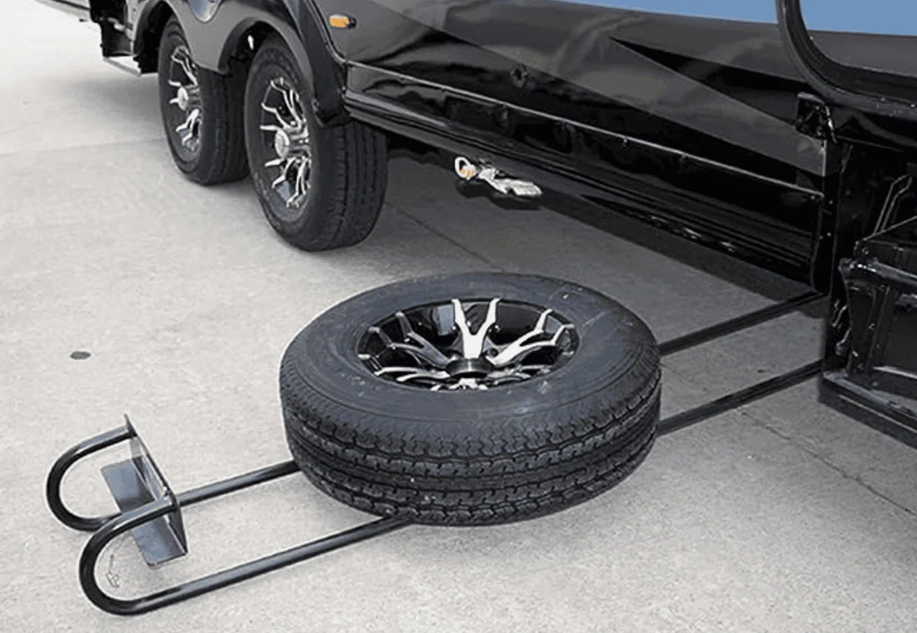 Tesla Cybertruck Full size spare tire storage ideas Screenshot 2023-08-19 at 5.50.47 PM