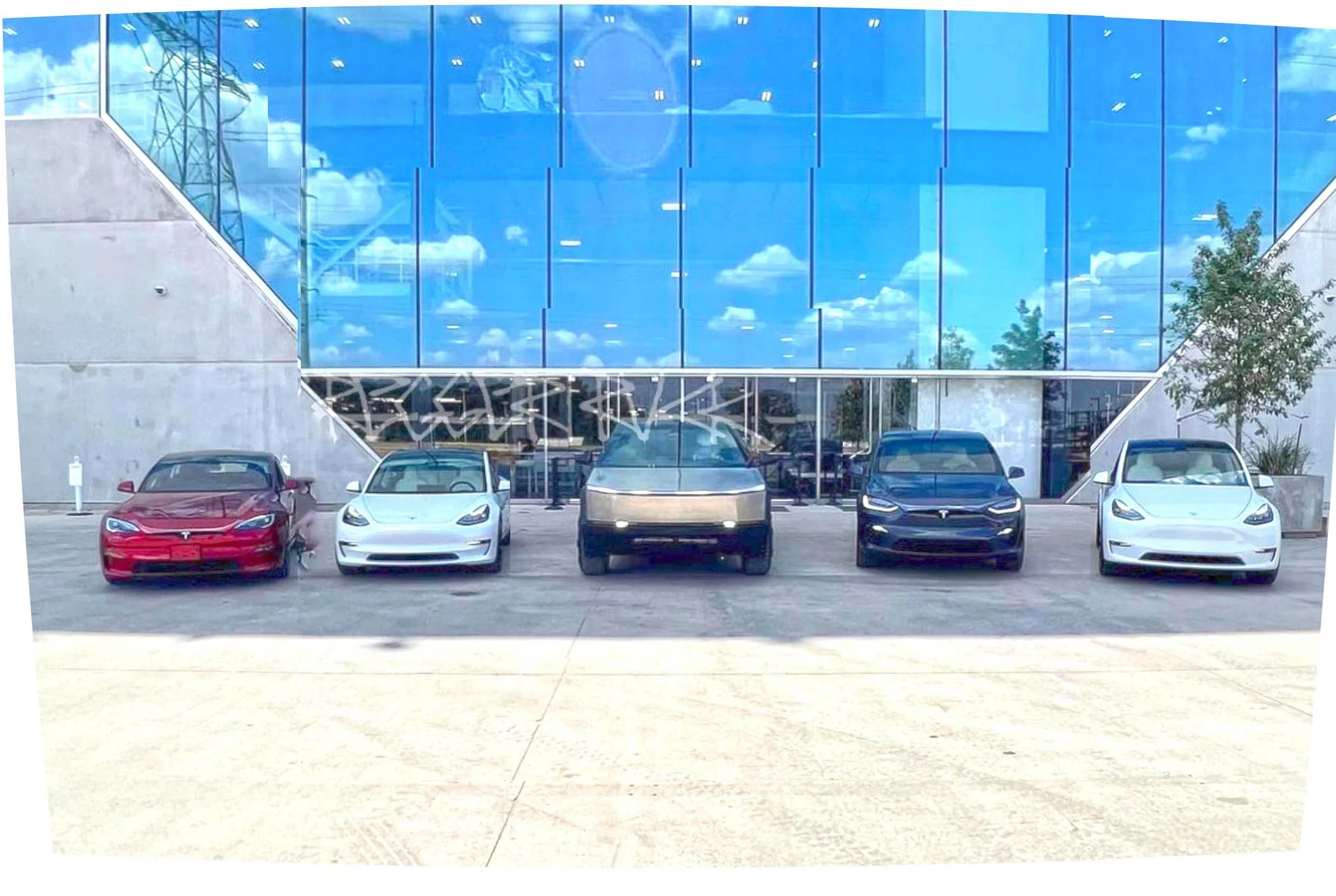 Tesla Cybertruck Cybertruck size comparison vs. Tesla Model X, Y, 3, S (lineup photo)! distortion2