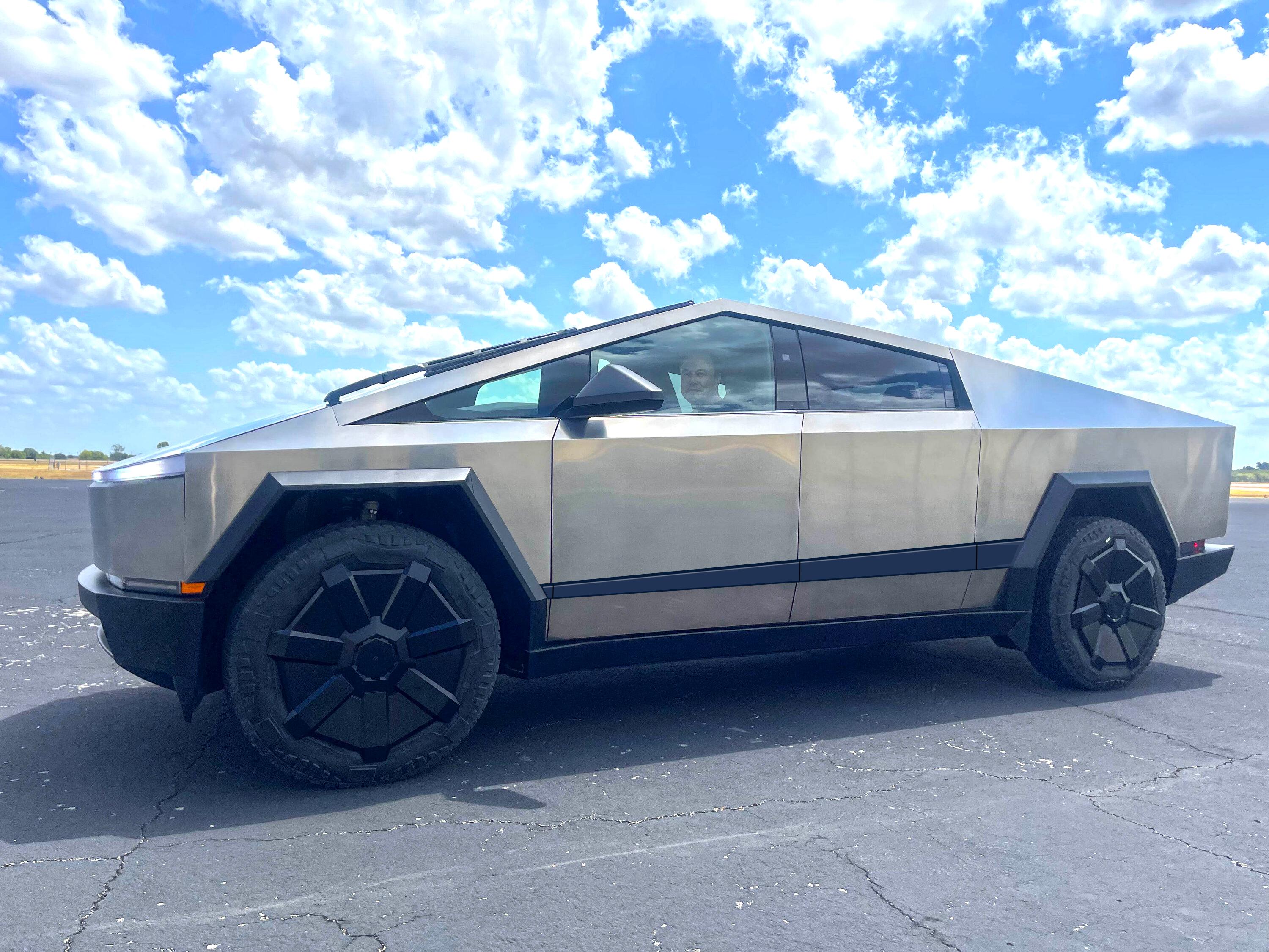 cybertruck_06.jpg