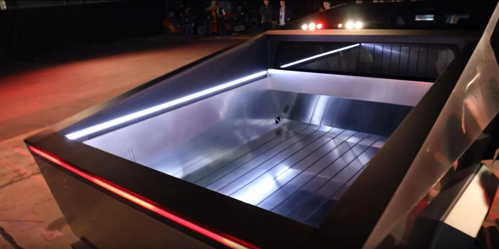 Tesla Cybertruck Ambient lighting (interior) confirmed in Cybertruck! (spotted 8/23/23) + front camera display screen view 1692838622250