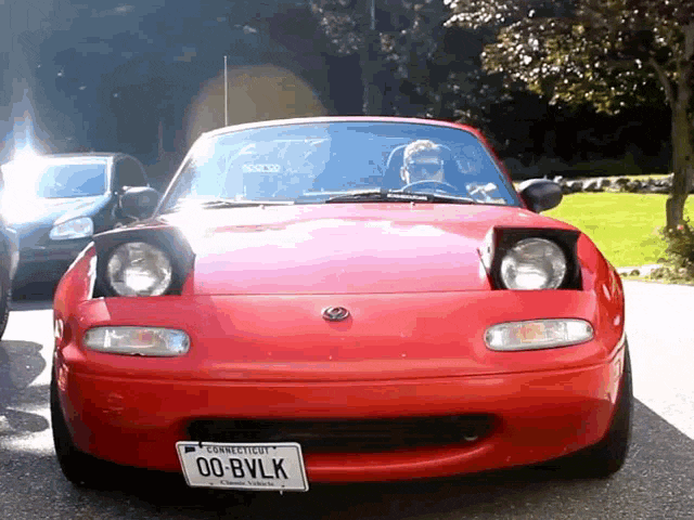 Tesla Cybertruck DRL, headlights, fog lights, sidemarkers, tail light bar ON in night time video (on Tundra Cybertruck leaving supercharger) miata