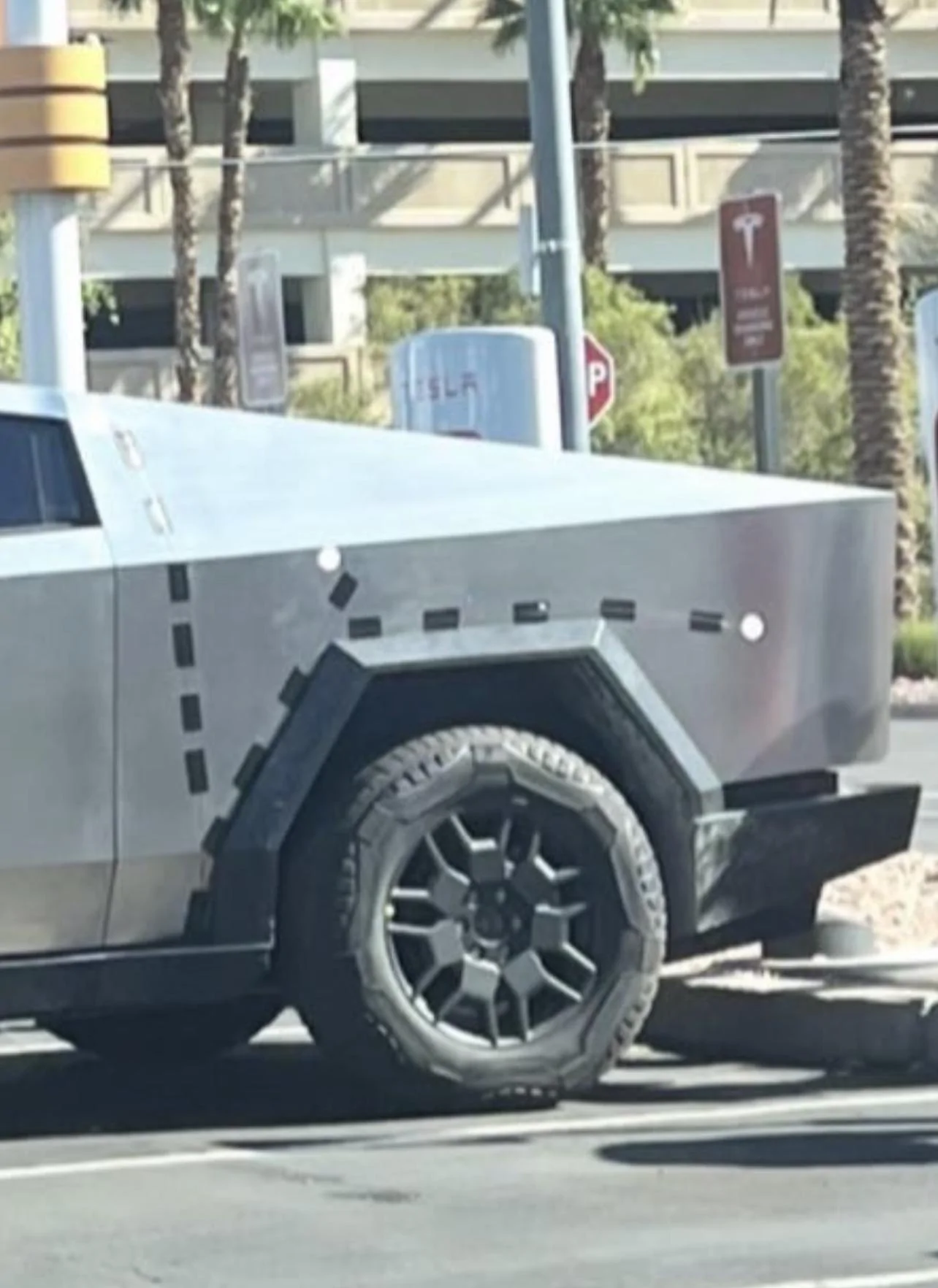 Tesla Cybertruck Why the Cybertruck is in Nevada = SAE J2807 Towing Test 118BC4B4-E390-4AA2-949E-9DF2785C8B29