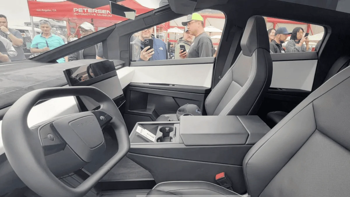 Tesla Cybertruck Rollover Crash Tested Cybertruck w/ airbags deployed & smashed interior (back seat look)! 1694156827798