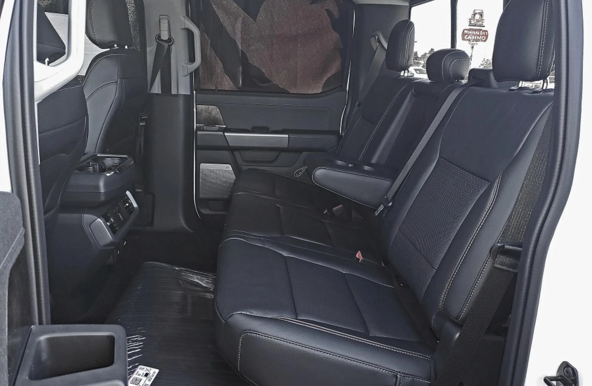 Tesla Cybertruck Child seat (front facing) install in Cybertruck -- first look photo 980A455D-7879-4B34-BD88-FB0C6F9FC0BE