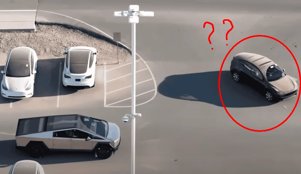 Tesla Cybertruck What is THIS? It has a Giga Wiper! 🤣 1694724010703