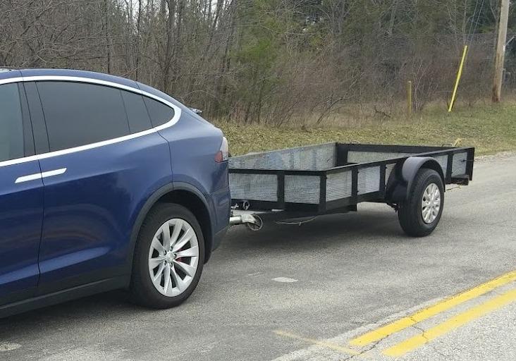 Tesla Cybertruck Cybertruck suspension & brakes exposed on a lift (photos 9/16/23) qNO66nA