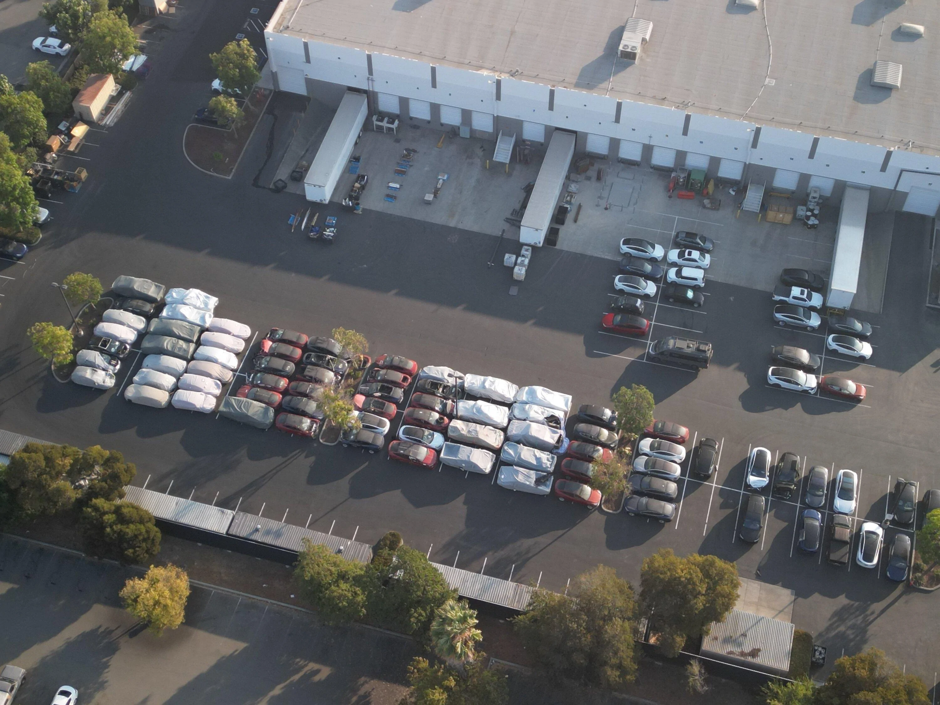 Tesla Cybertruck Spotted: Crash-Tested Cybertrucks (outside Tesla Crash Labs?) F6bkmezbwAAHc7J