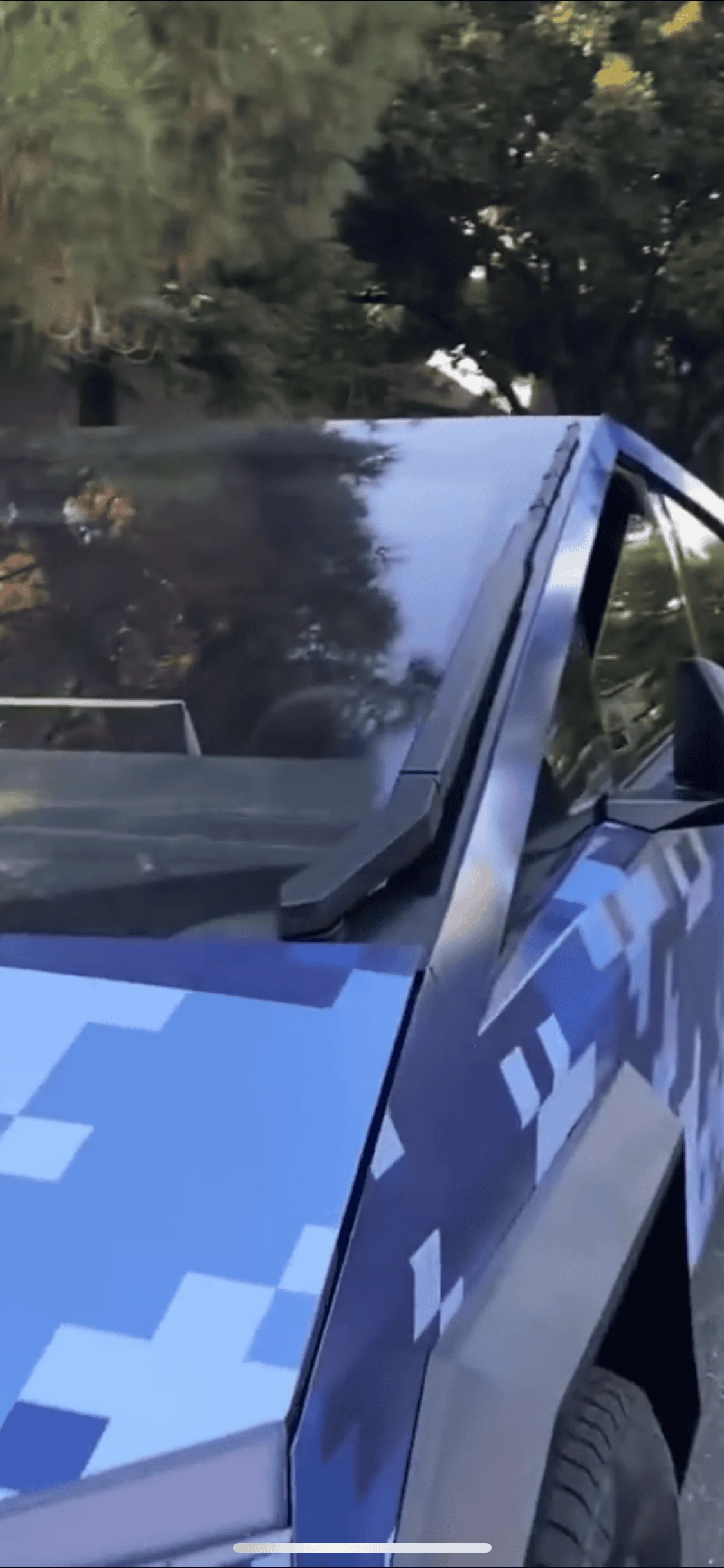 Tesla Cybertruck ‼️ Digital Camo Cybertruck w/ "CYBRTRK" branded tires + Round steering wheel 🤩 IMG_4471