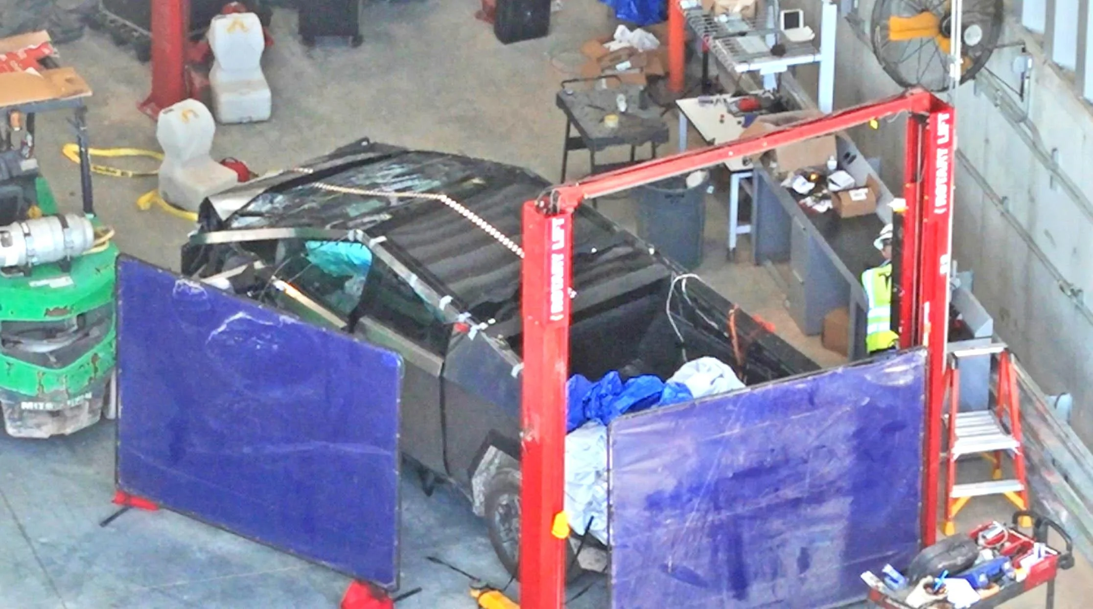 Tesla Cybertruck First verified Crash Tested Cybertruck at Giga Texas! [Photos] F7cYDJwWQAARFKB