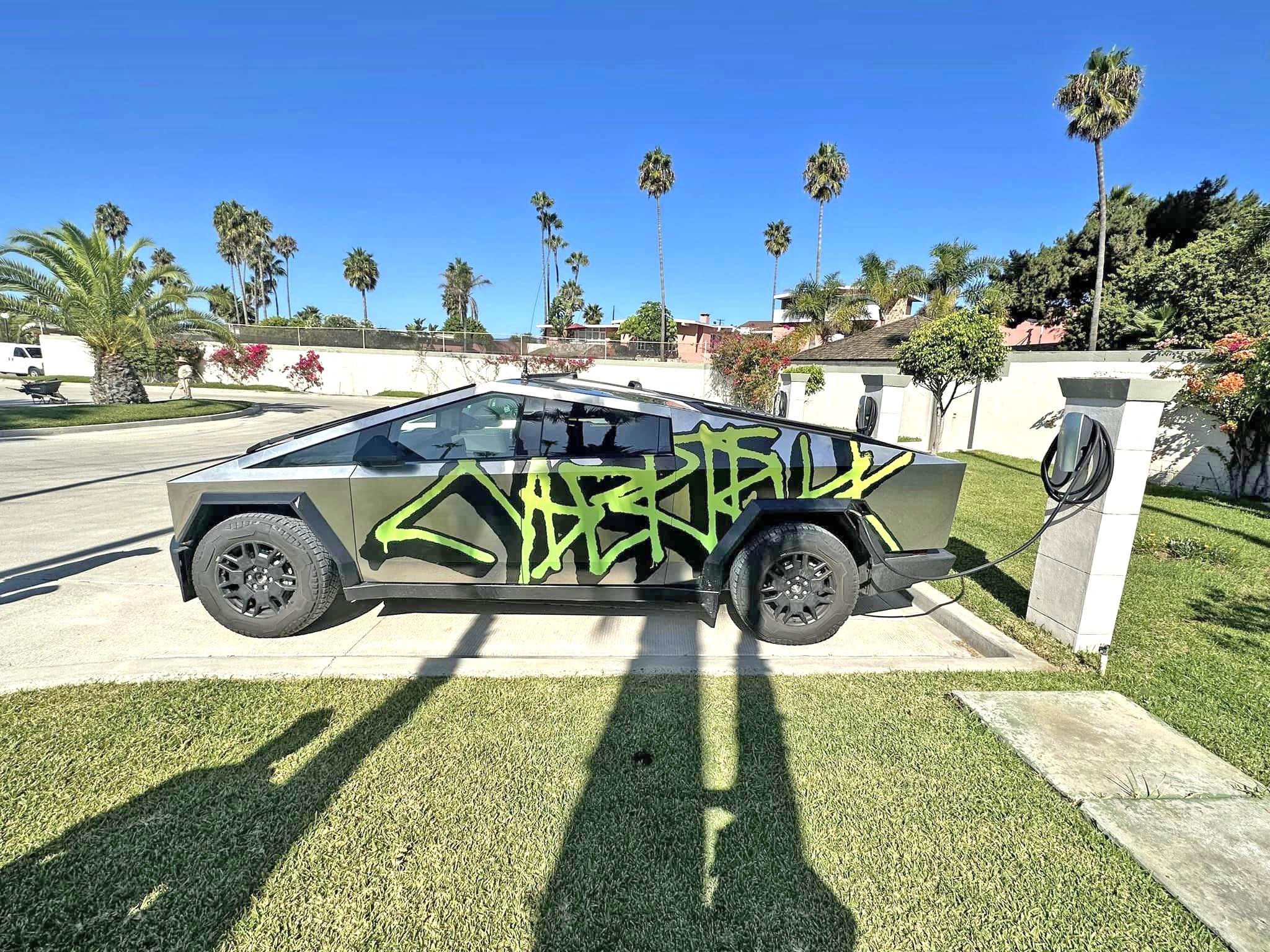 Tesla Cybertruck Graffiti Wrap Cybertrucks First Look (Spotted in Mexico)! graffiti-cybertruck-wrap-2-