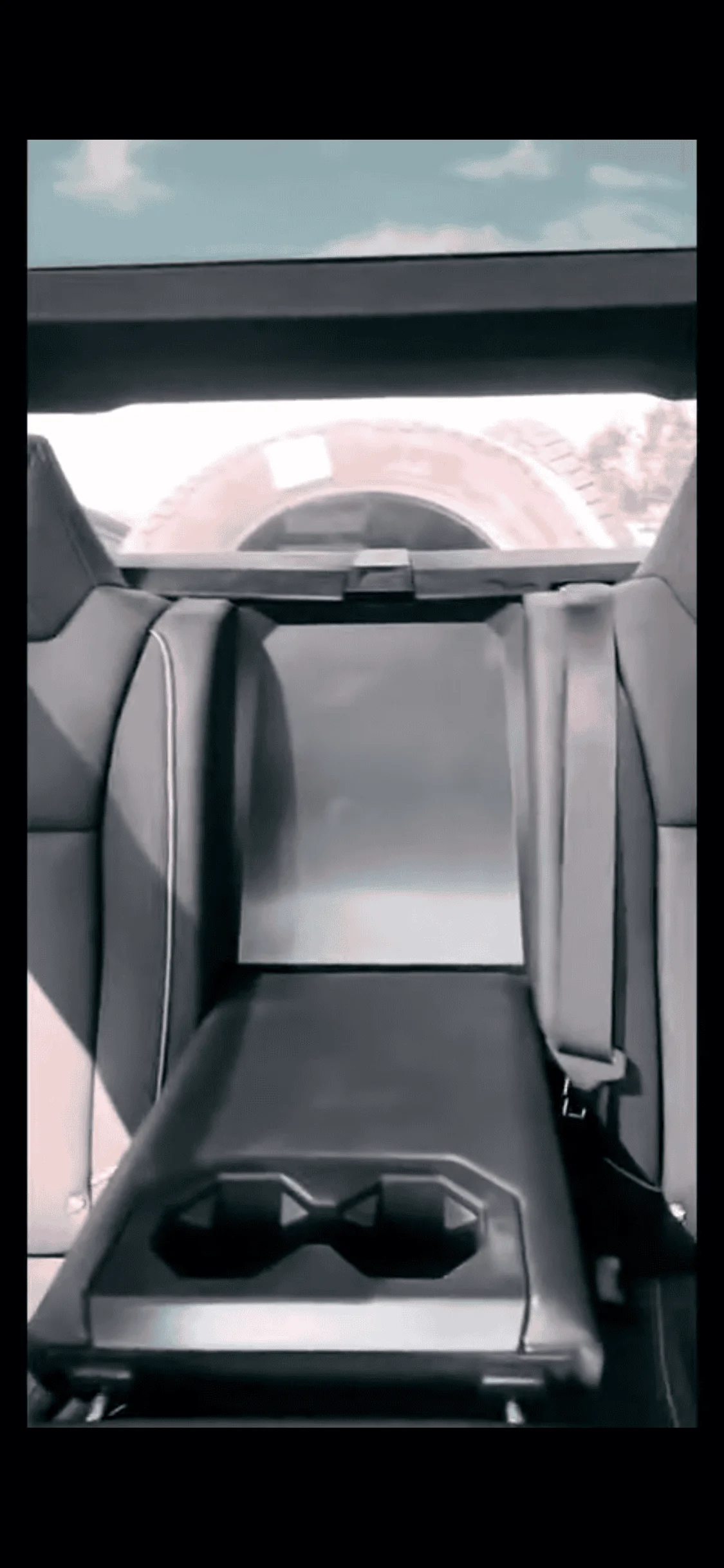 Tesla Cybertruck UI + Interior Video! Shot from Cybertruck driver seat 🎬 IMG_4466