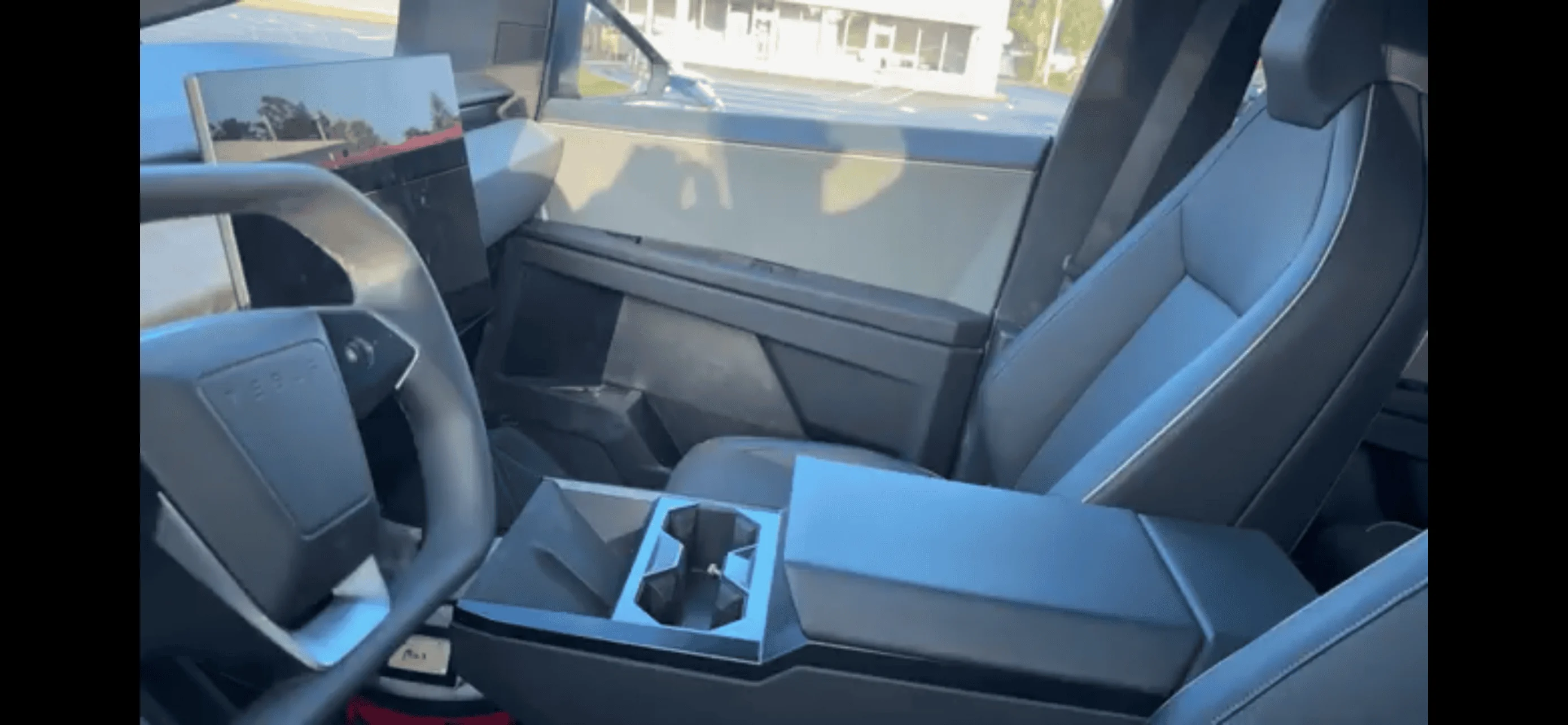 Tesla Cybertruck Trailered Cybertruck up close and personal! [Bearded Tesla Guy video] IMG_0370