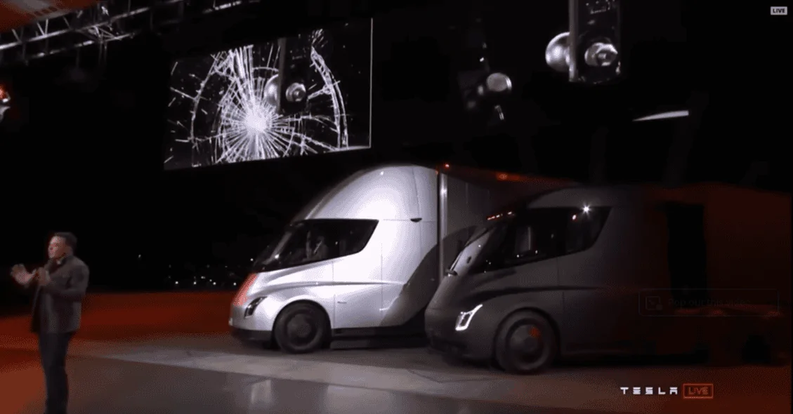 Tesla Cybertruck Trailered Cybertruck up close and personal! [Bearded Tesla Guy video] 1696454983732