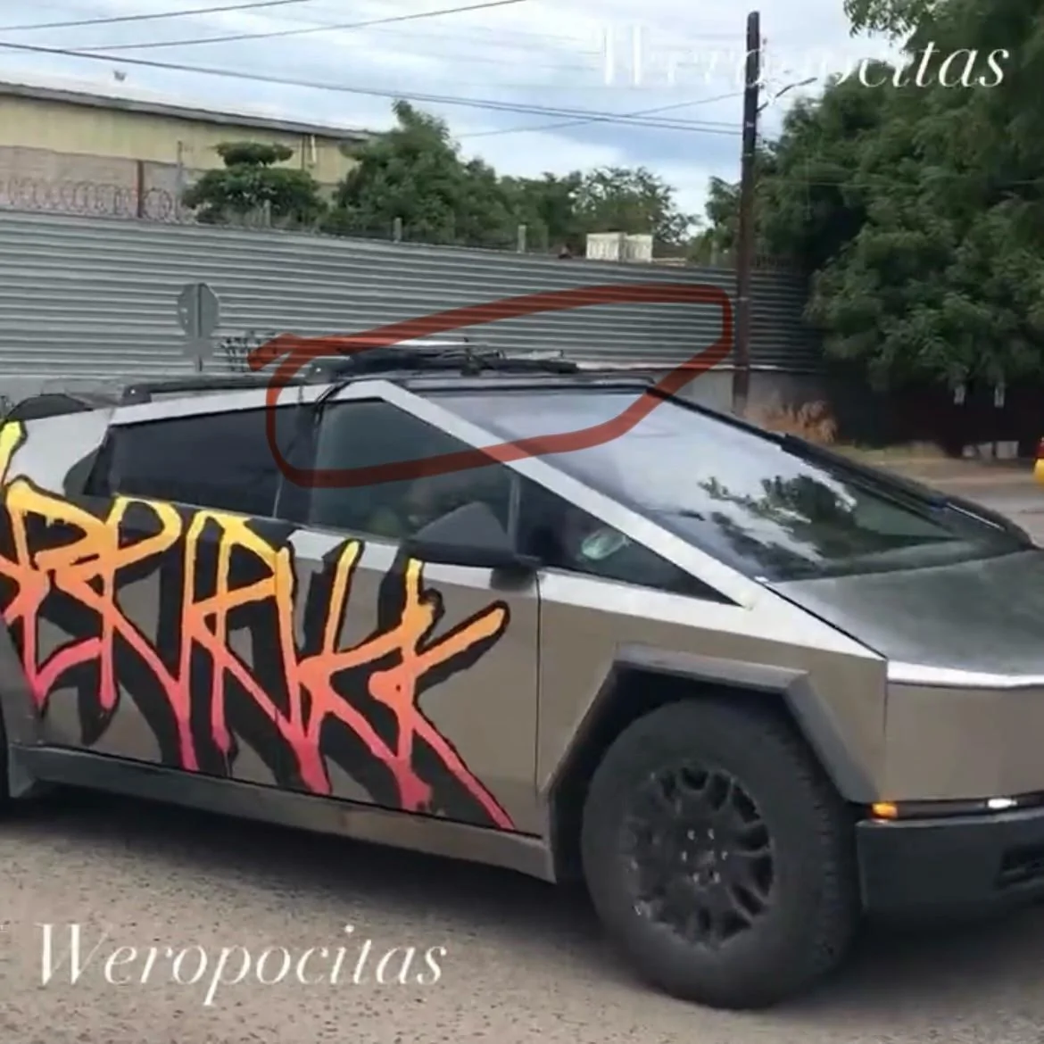 Tesla Cybertruck Lightbar accessory spotted on Cybertruck! 💡 Lightbar accessory Cybertruck 1