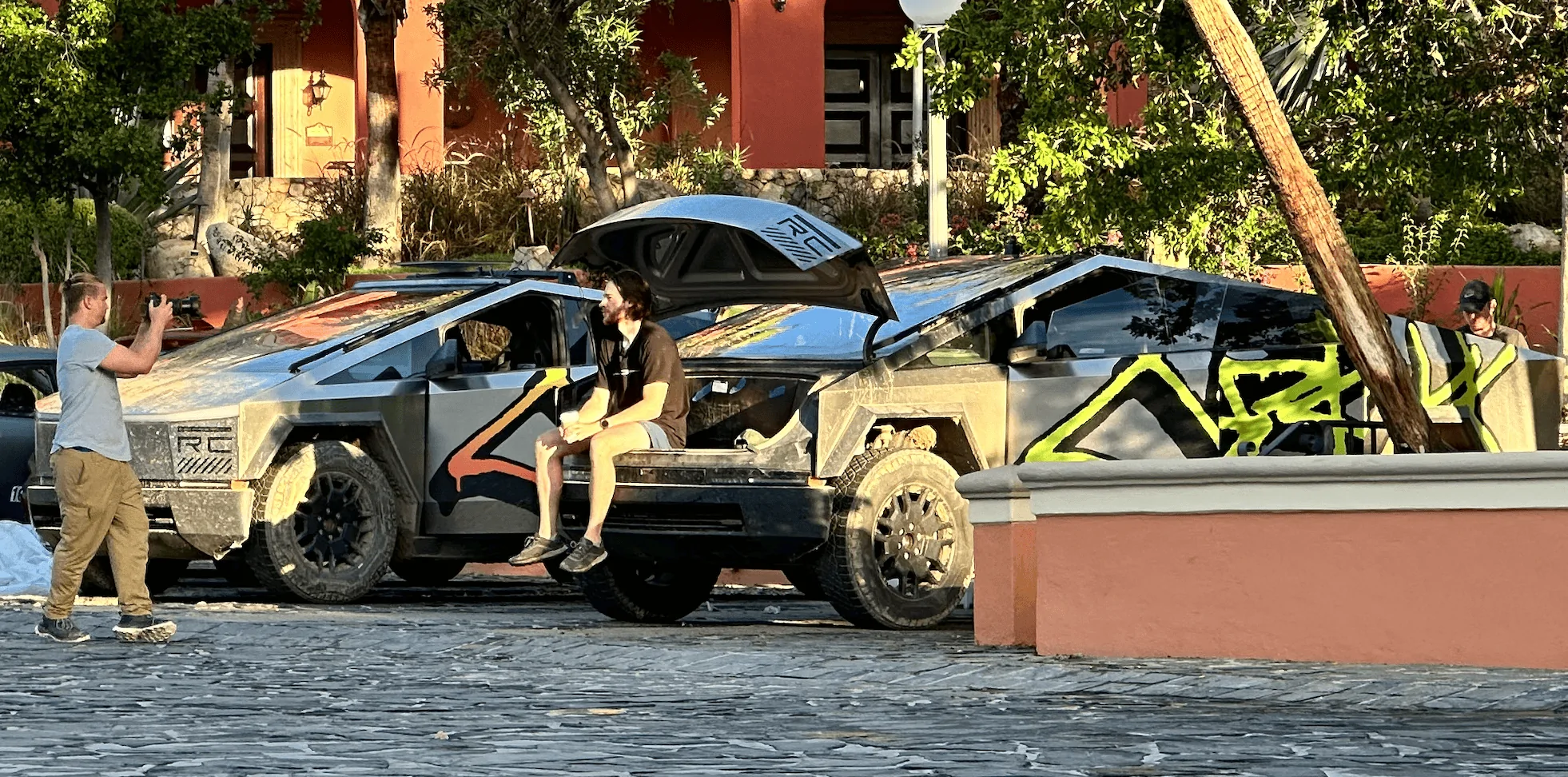 Tesla Cybertruck Motherlode of Cybertrucks pics from Mexico hotel -- frunkgating, offroad gear, bed & interior peek! Screen-Shot-2023-10-09-at-9.49.46-AM