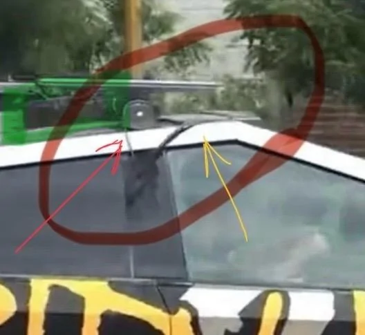 Tesla Cybertruck Lightbar accessory spotted on Cybertruck! 💡 IMG_2049