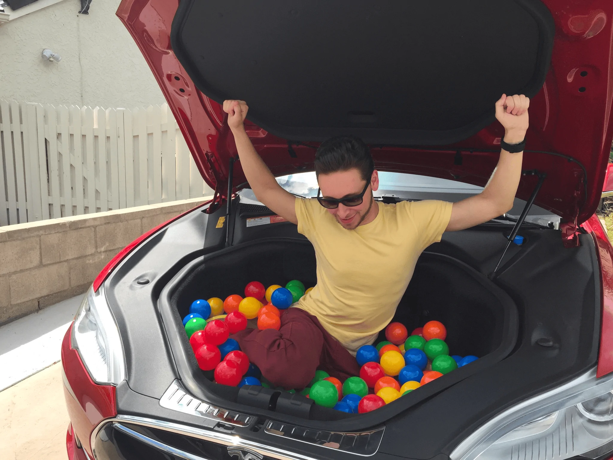 Tesla Cybertruck Motherlode of Cybertrucks pics from Mexico hotel -- frunkgating, offroad gear, bed & interior peek! 1696896735075
