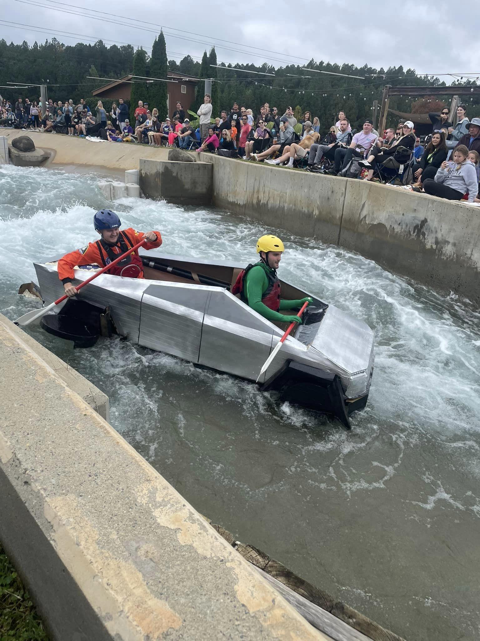 Tesla Cybertruck Cybertruck floats like kayak 🤣 391726660_10159134302486431_2543857687753262266_n