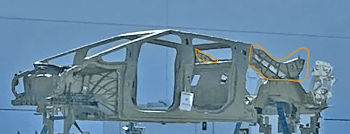 Tesla Cybertruck Cybertruck frame / casting / chassis / body structure in plain sight outside Giga Texas 🧐 1697725354580