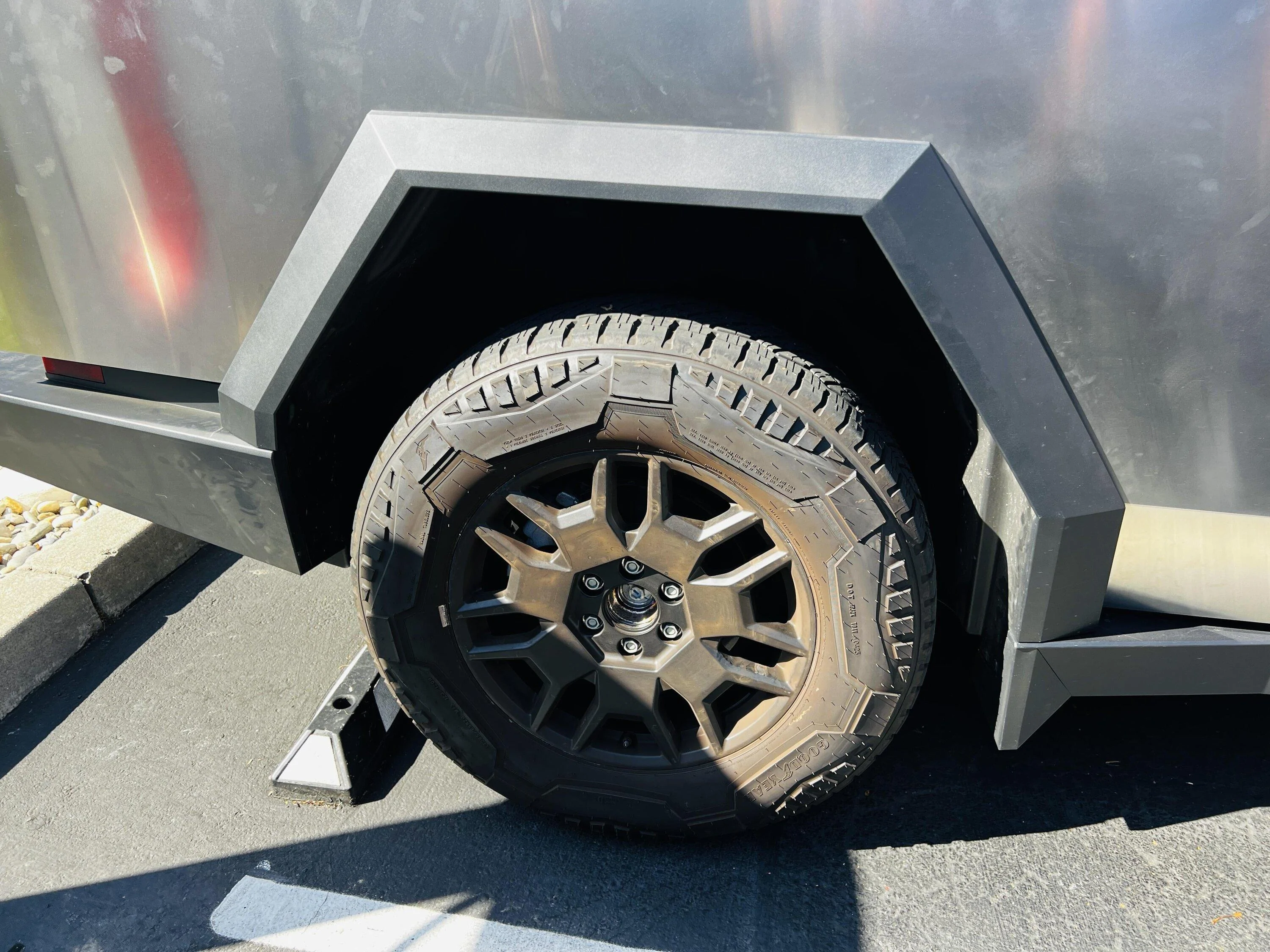 Tesla Cybertruck 🤳 Random Cybertruck sightings & spottings thread (pics + videos) cpa0zplccmvb1