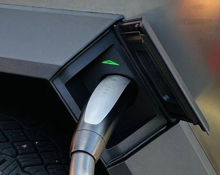 Tesla Cybertruck 🤳 Random Cybertruck sightings & spottings thread (pics + videos) dhpw5qlccmvb1 (1)