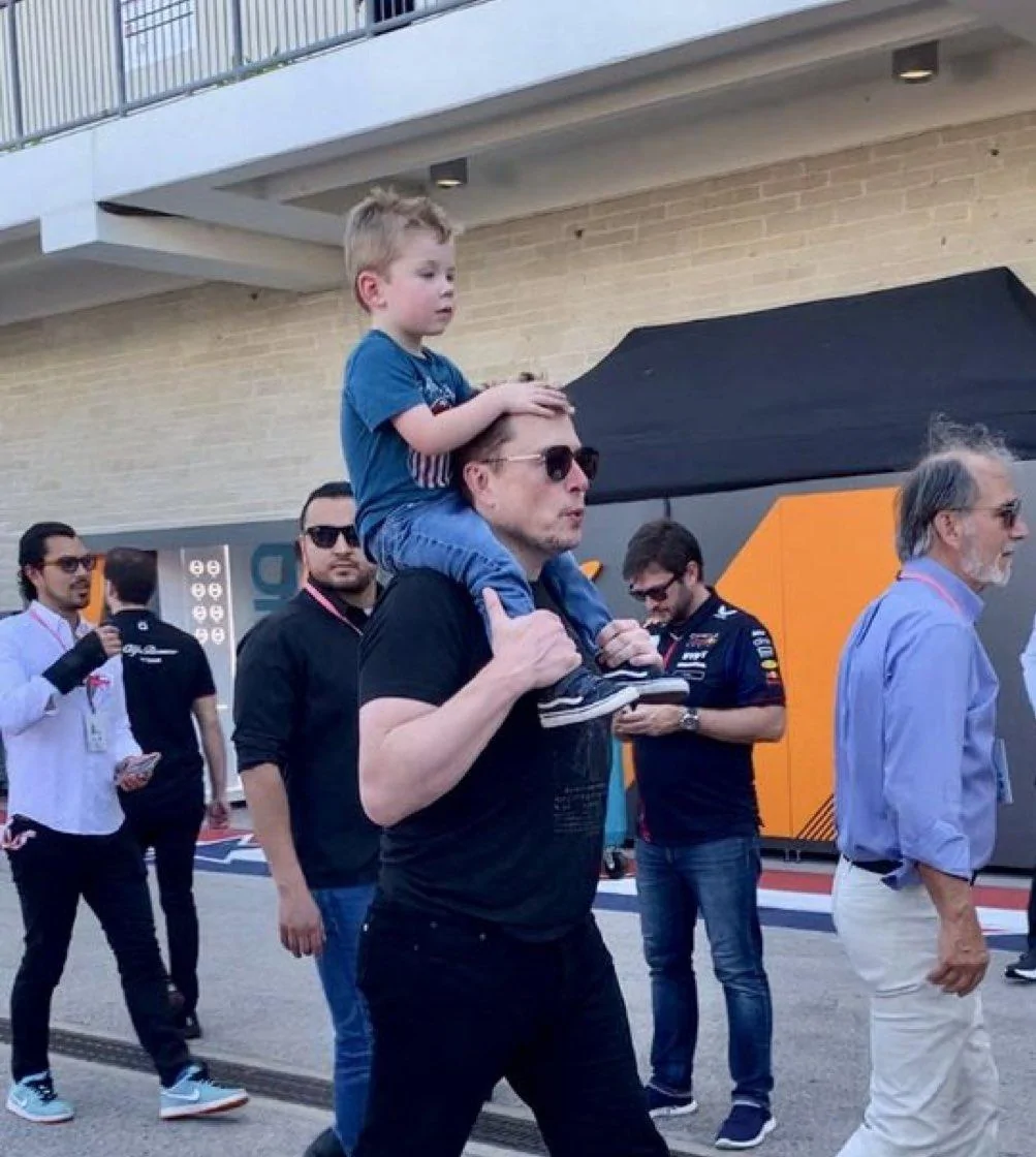 Tesla Cybertruck Elon Musk drives Cybertruck to F1 race at Circuit of the Americas (Austin, TX) -- updated w/ video F9EwcsCbwAAivo4
