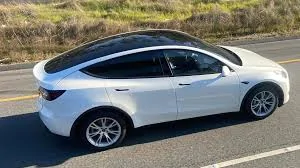 Tesla Cybertruck Cybertruck Work Truck duties on construction site? + Windshield wiper coverage area look A5BE438E-ED14-40AA-8E9E-1B9D940EC5F0