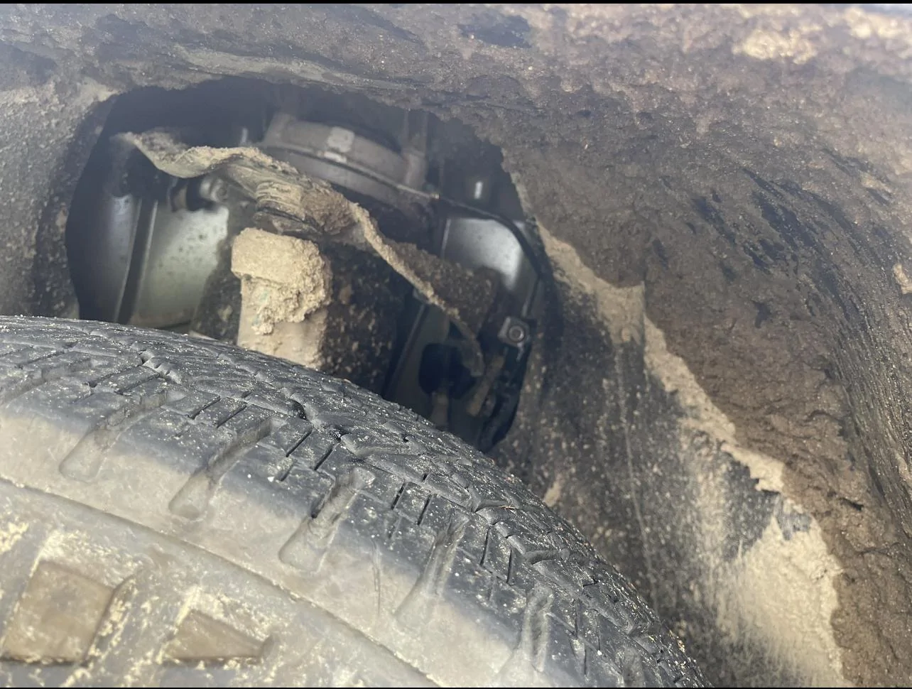 Tesla Cybertruck Cybertruck engineers bend upper control arm in testing 11E009AC-0217-4835-9333-8C3280DF3A60