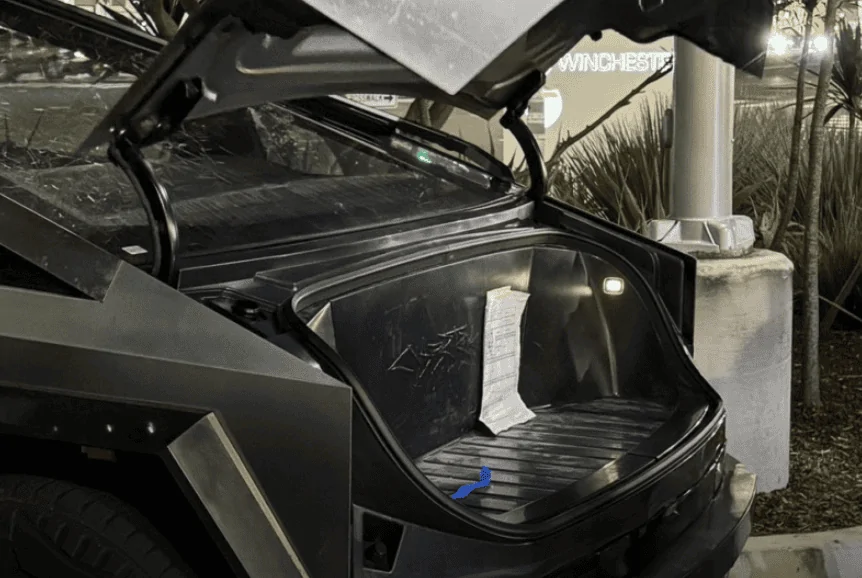 Tesla Cybertruck Feature Request for Summon - "Follow Me" Screenshot 2023-10-29 at 12.47.14 PM