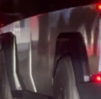Tesla Cybertruck It’s truly incredible in person guys QSR6Dw0