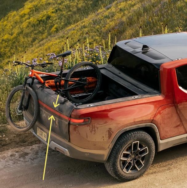 Tesla Cybertruck Cybertruck w/ Bike Tailgate Pad Carries 4 Bicycles in Bed (5th Possible?) 🚲 smIBPRs